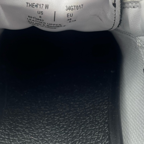 Goats black sneakers. Size 8 - Picture 6 of 6